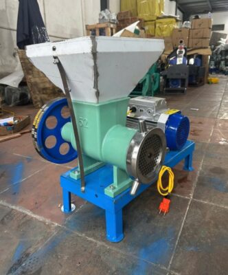 Máy Xay Xương Xay Cá Cối Đùn 52 Vuông