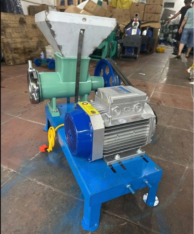 Máy Xay Xương Xay Cá Cối Đùn 52 Vuông